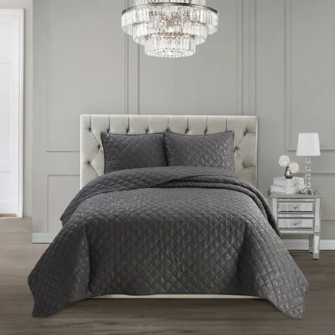 Black Leopard Embossed Quilt Set Black Leopard Embossed Quilt Set