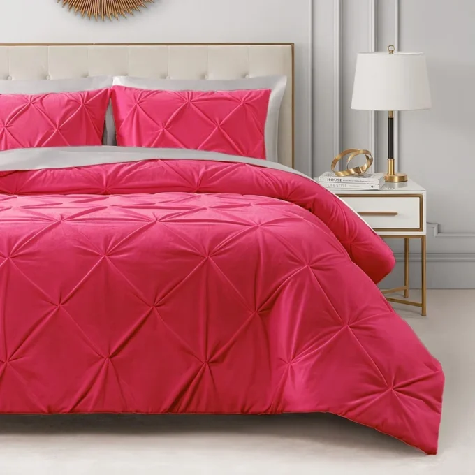 Kiss Pleat Micromink Comforter Set Kiss Pleat Micromink Comforter Set