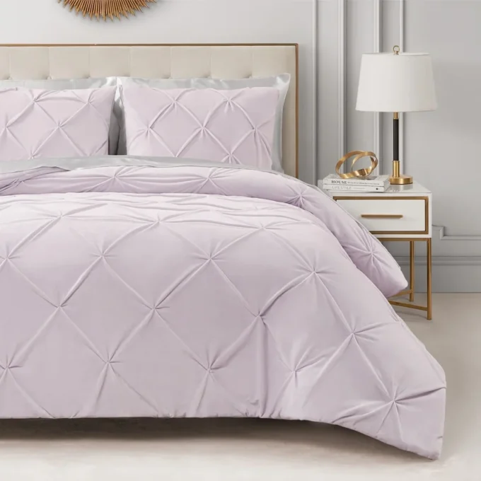 Kiss Pleat Micromink Comforter Set Kiss Pleat Micromink Comforter Set