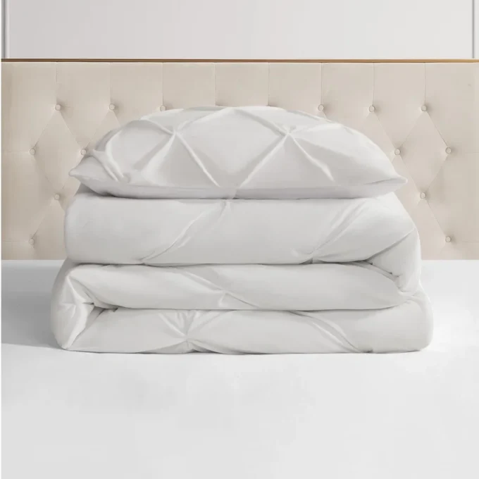 Kiss Pleat Micromink Comforter Set Kiss Pleat Micromink Comforter Set