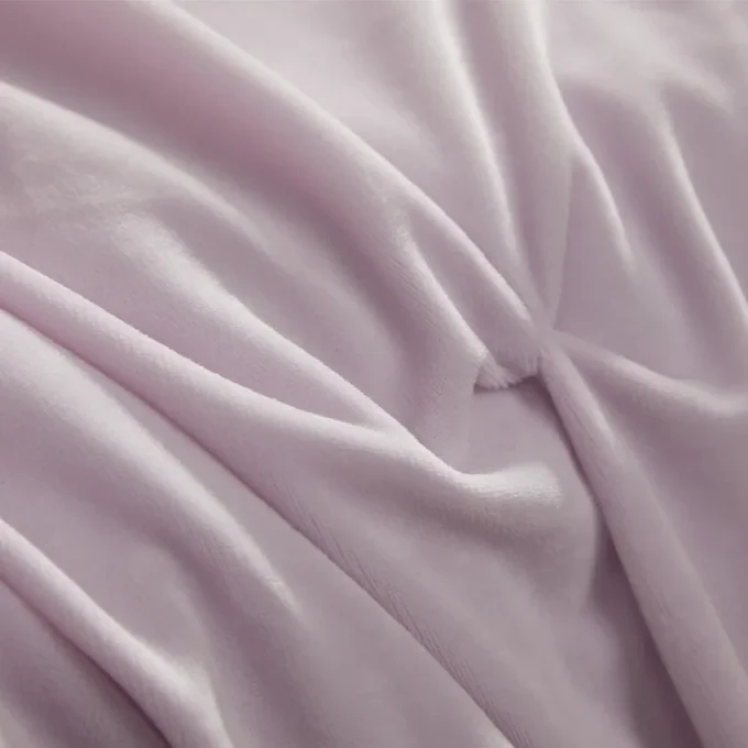 Kiss Pleat Micromink Comforter Set Kiss Pleat Micromink Comforter Set