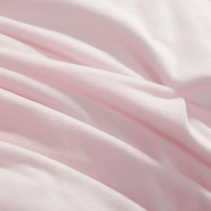 Kiss Pleat Micromink Comforter Set Kiss Pleat Micromink Comforter Set