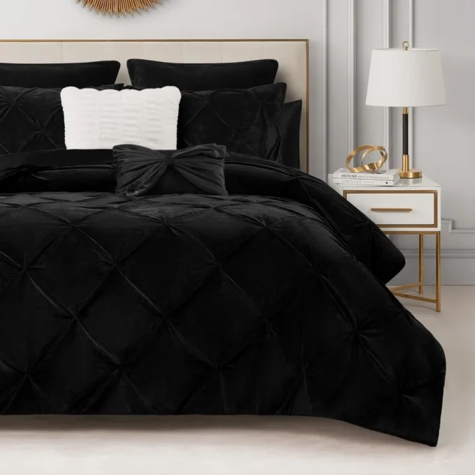 Kiss Pleat Micromink Comforter Set with Decorative Pillows