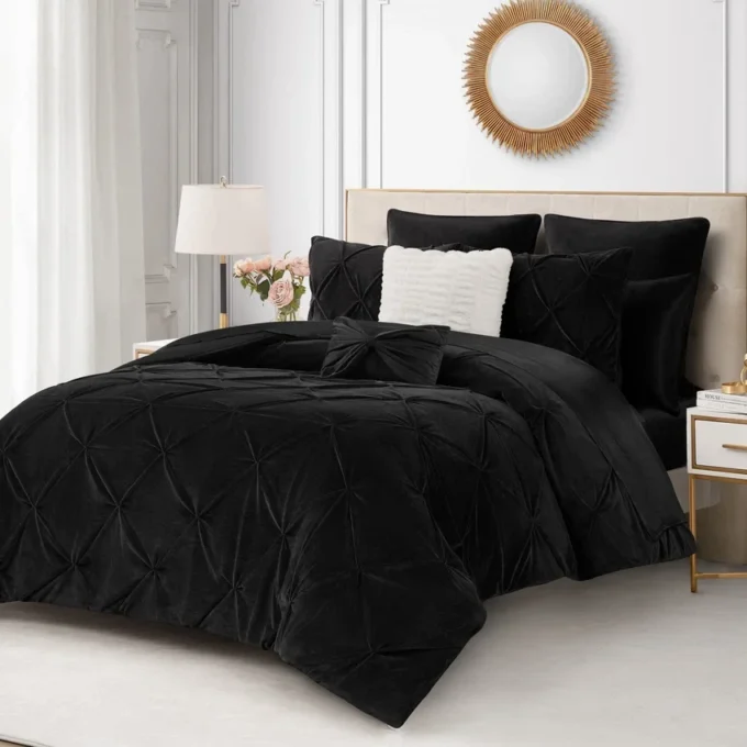 Kiss Pleat Micromink Comforter Set with Decorative Pillows