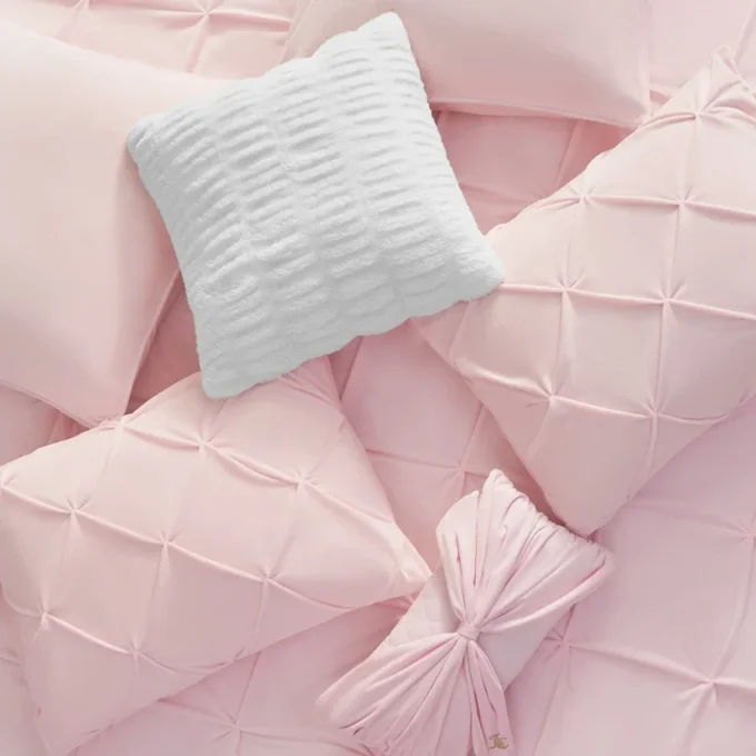 Kiss Pleat Micromink Comforter Set with Decorative Pillows