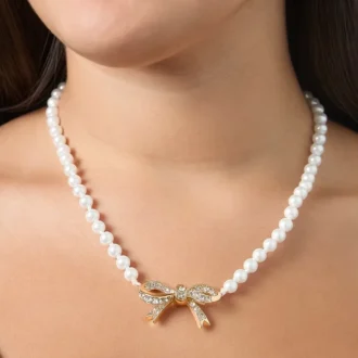 Pearl Necklace with Pava Bow