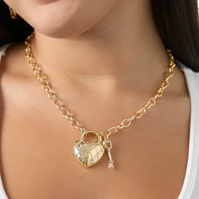 Pearl Station Heart Pendant Necklace Pearl Station Heart Pendant Necklace