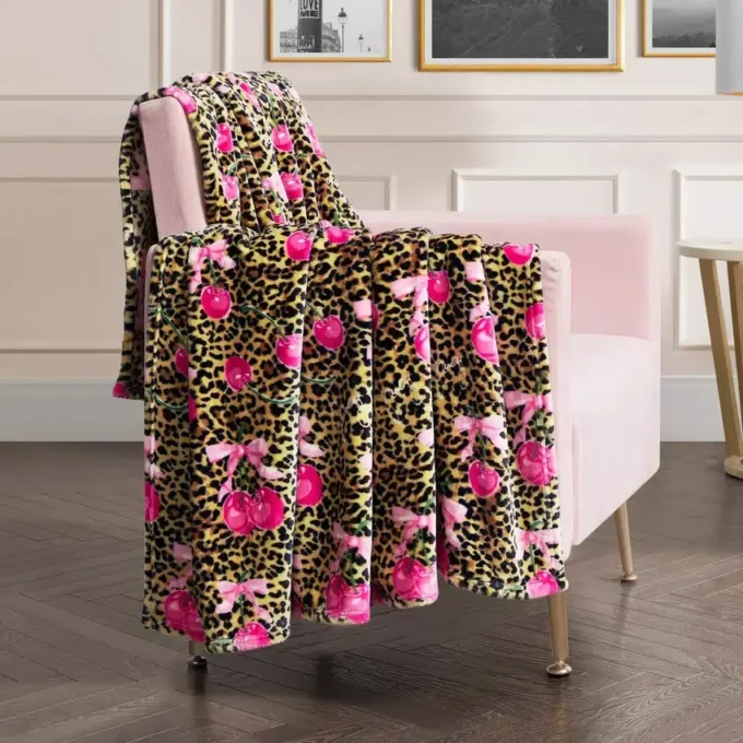 Plush Oversized Throw Blanket, 60″ X 70″ Plush Oversized Throw Blanket, 60″ X 70″