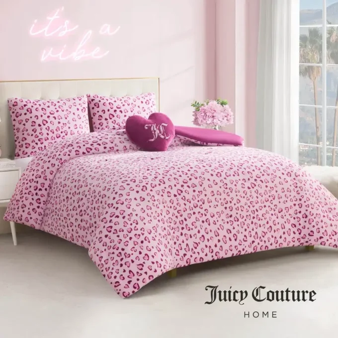 Plush Reversible Leopard Hearts Comforter Set Plush Reversible Leopard Hearts Comforter Set