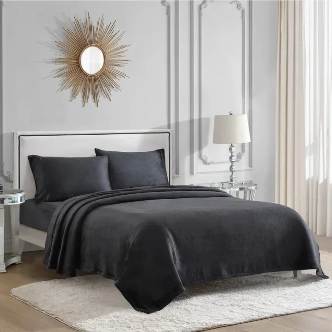 Solid Plush Sheet Set Solid Plush Sheet Set