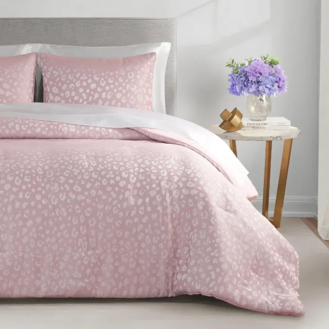 Sparkle Cheetah Jaquard Comforter Set Sparkle Cheetah Jaquard Comforter Set