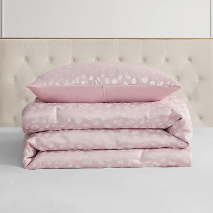 Sparkle Cheetah Jaquard Comforter Set Sparkle Cheetah Jaquard Comforter Set